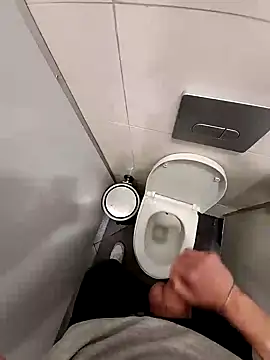 Snapshot of sevvvvsevvvv1 chatting on 03-28-26, 03:13 sevvvvsevvvv1 online show from 03-28-26, 03:13