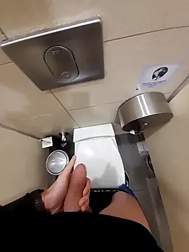 Snapshot of sevvvvsevvvv1 chatting on 03-01-26, 01:44 sevvvvsevvvv1 online show from 03-01-26, 01:44