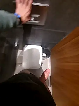 Snapshot of sevvvvsevvvv1 chatting on 03-15-26, 02:35 sevvvvsevvvv1 online show from 03-15-26, 02:35