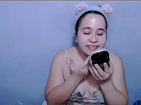 SubLayla01 online show from 05-18-26, 05:51