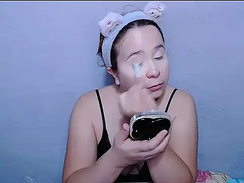 SubLayla01 online show from 05-15-26, 06:17