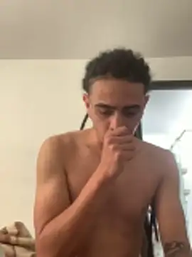 JovenDesobediente online show from 11-17-25, 06:12