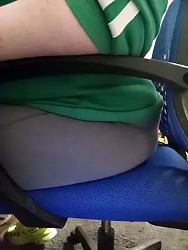 Snapshot of missthickness35_Pika chatting on 03-03-25, 05:16 missthickness35 Pika online show from 03-03-25, 05:16