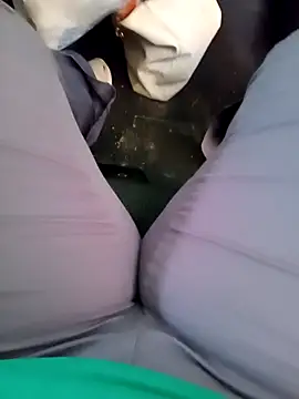 Snapshot of missthickness35_Pika chatting on 01-26-25, 05:23 missthickness35 Pika online show from 01-26-25, 05:23