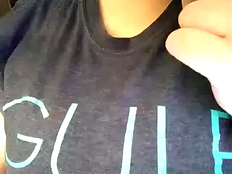 Snapshot of missthickness35_Pika chatting on 03-07-25, 10:24 missthickness35 Pika online show from 03-07-25, 10:24