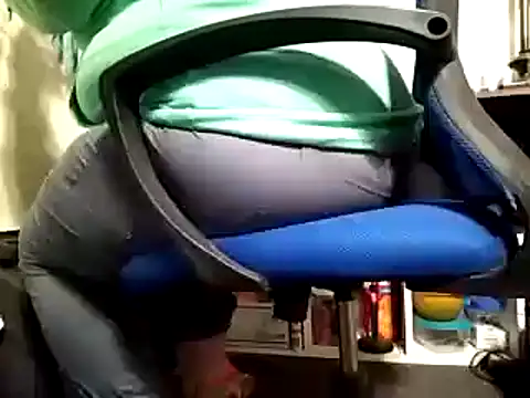 Snapshot of missthickness35_Pika chatting on 02-15-25, 11:25 missthickness35 Pika online show from 02-15-25, 11:25