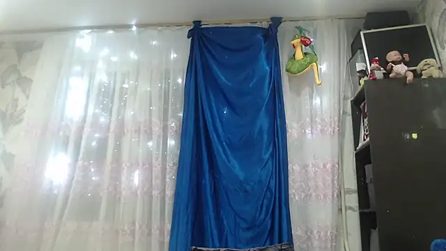 Snapshot of CamDiva113 chatting on 10-04-25, 02:40 CamDiva113 online show from 10-04-25, 02:40