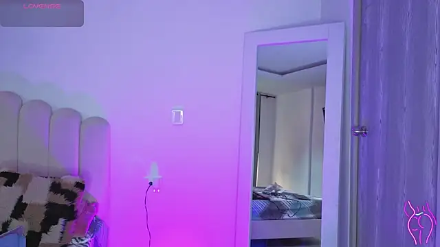 charlotte 002 online show from 03-21-26, 05:06