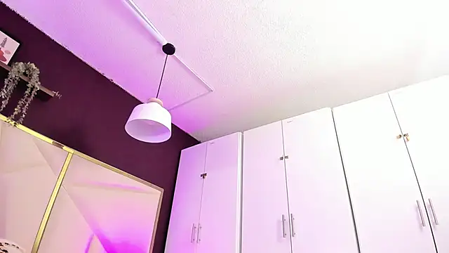 April bowie online show from 01-14-26, 11:25