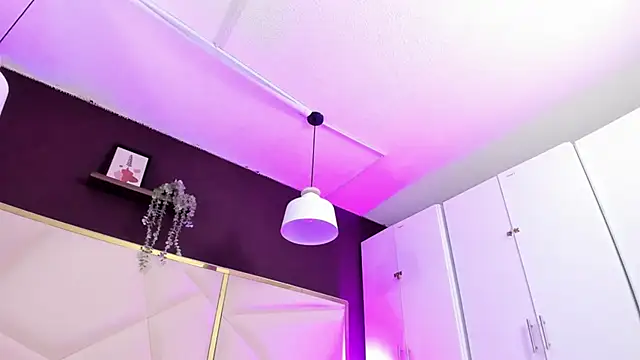 April bowie online show from 03-06-26, 11:27