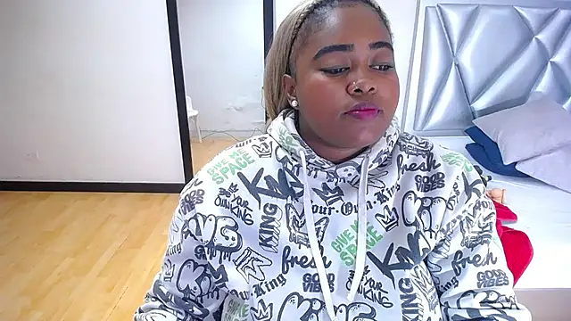 exotic karmella online show from 11-13-25, 08:35