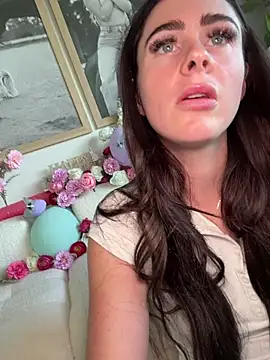 aus queen online show from 04-20-26, 04:59