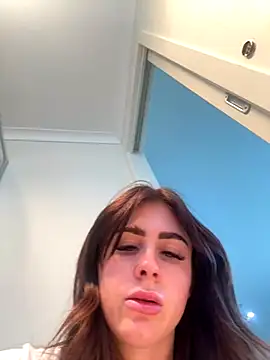 aus queen online show from 11-15-25, 12:47