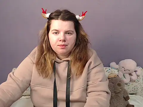 so shy online show from 12-15-25, 07:14