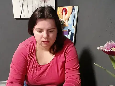Snapshot of so_shy chatting on 03-11-25, 10:40 so shy online show from 03-11-25, 10:40