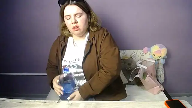 so shy online show from 05-16-26, 10:36