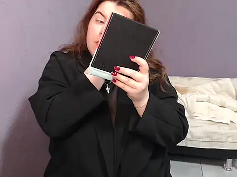 Snapshot of so_shy chatting on 10-20-25, 05:53 so shy online show from 10-20-25, 05:53