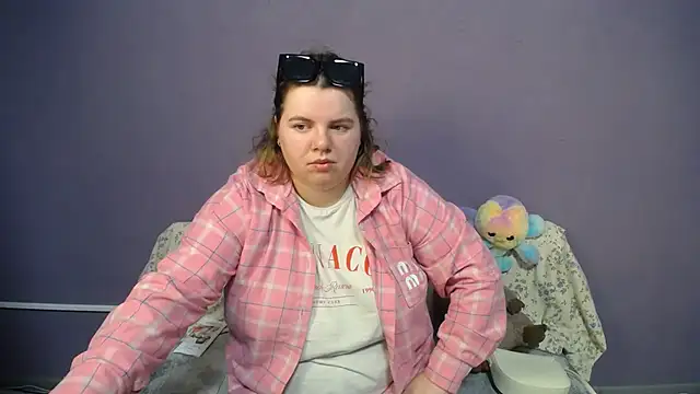 so shy online show from 05-26-26, 07:06