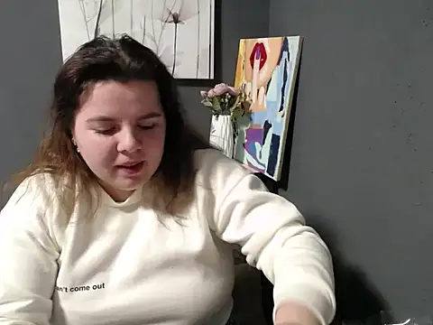 Snapshot of so_shy chatting on 03-22-25, 10:28 so shy online show from 03-22-25, 10:28