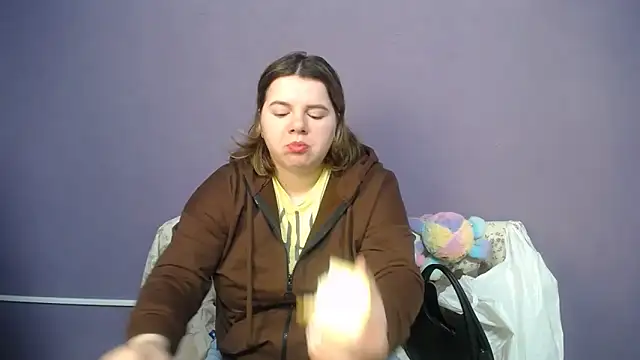 so shy online show from 04-21-26, 06:31