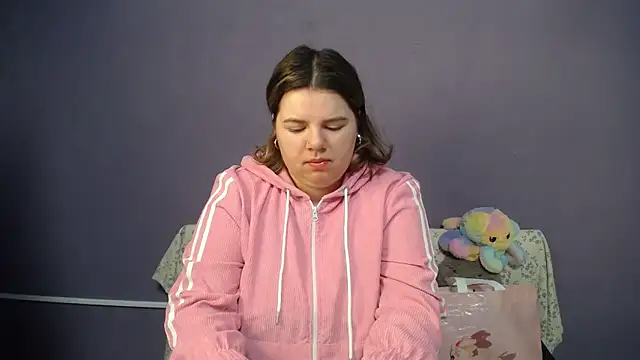 so shy online show from 05-03-26, 07:02