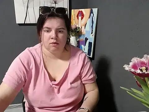 Snapshot of so_shy chatting on 03-10-25, 10:07 so shy online show from 03-10-25, 10:07