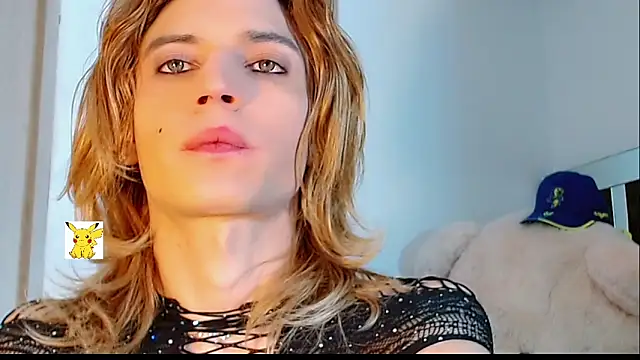 Snapshot of honey_skin chatting on 03-03-25, 12:28 honey skin online show from 03-03-25, 12:28