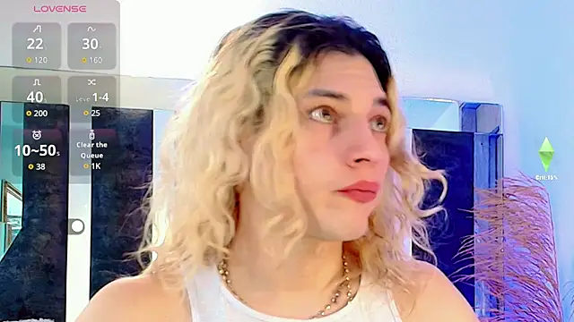 Snapshot of honey_skin chatting on 11-02-25, 03:28 honey skin online show from 11-02-25, 03:28