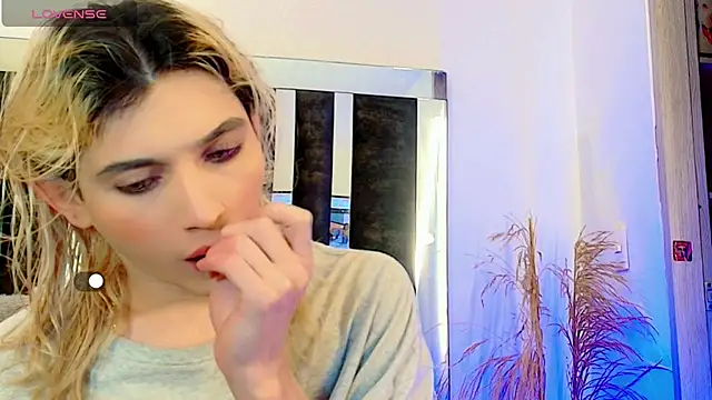 honey skin online show from 11-09-25, 01:09