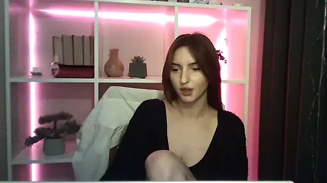 Snapshot of X_Alisa chatting on 03-11-25, 07:14 X Alisa online show from 03-11-25, 07:14