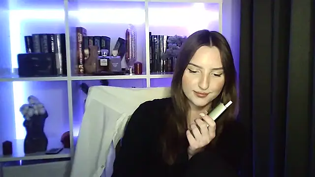 X Alisa online show from 02-19-26, 08:28