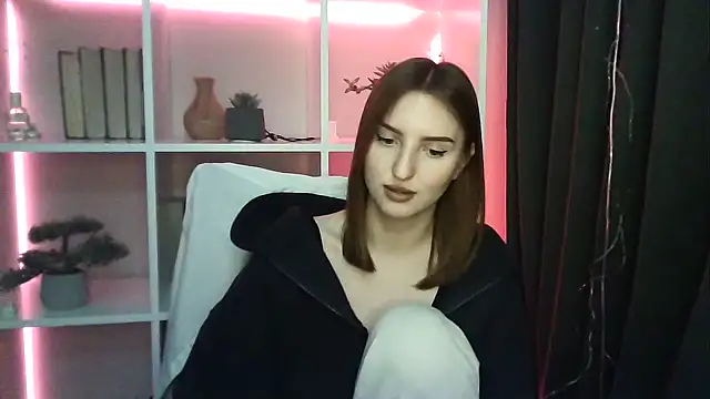 Snapshot of X_Alisa chatting on 02-16-25, 07:27 X Alisa online show from 02-16-25, 07:27