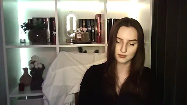 X Alisa online show from 04-17-26, 06:33