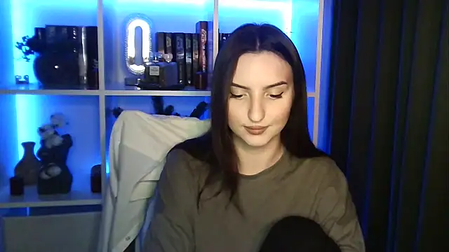 X Alisa online show from 04-11-26, 06:22