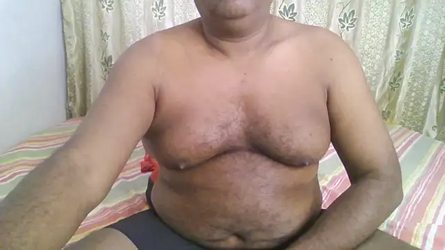 Beargryzzly online show from 12-23-24, 06:58