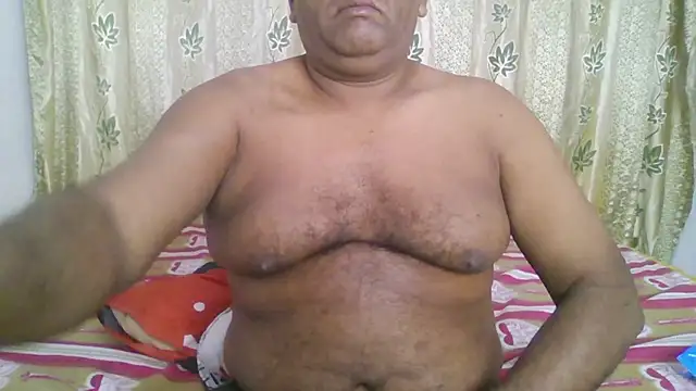 Beargryzzly online show from 12-15-24, 07:21