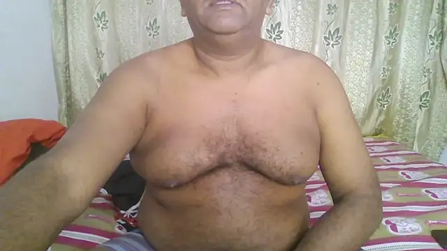 Beargryzzly online show from 01-05-25, 02:06