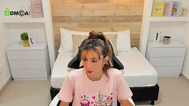 candy summer28 online show from 10-07-25, 07:15