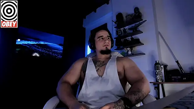 kingbear777 online show from 11-21-25, 12:37