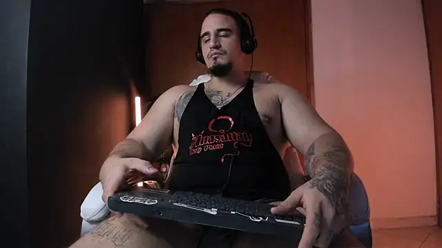 kingbear777 online show from 02-22-26, 06:27