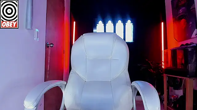 kingbear777 online show from 11-26-25, 06:02