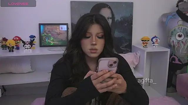 Ag4ta  online show from 11-21-25, 02:54