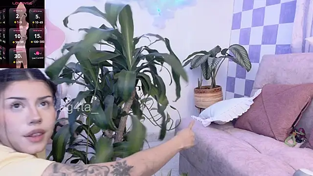 Snapshot of Ag4ta_ chatting on 02-28-25, 11:34 Ag4ta online show from 02-28-25, 11:34
