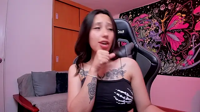 aciddollhell online show from 02-21-26, 01:51