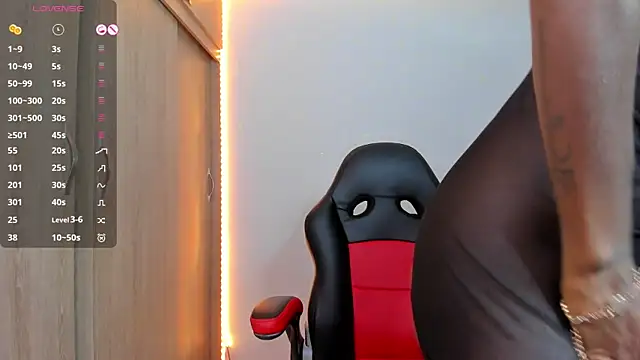 barbiee ebony online show from 11-18-25, 05:11