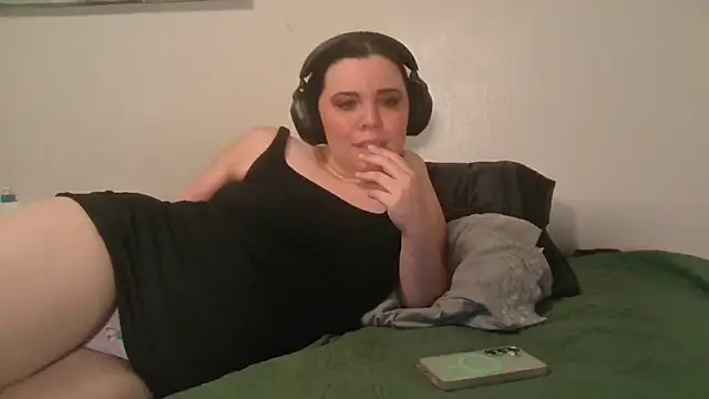 AlessaLoveX online show from 07-19-26, 03:37