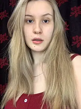 Snapshot of Viola_LOv chatting on 12-15-24, 07:53 Viola LOv online show from 12-15-24, 07:53