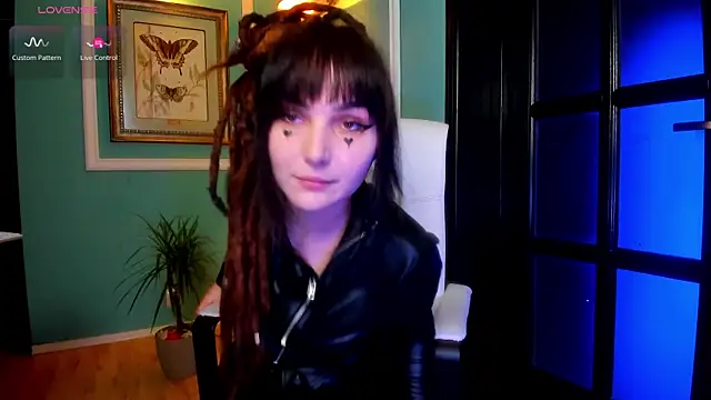 1Munique online show from 11-20-25, 02:40