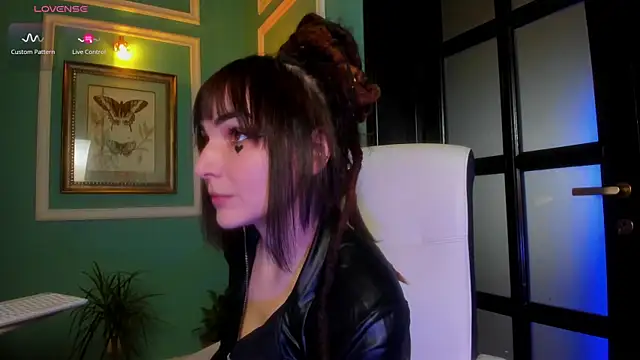 1Munique online show from 12-02-25, 12:29