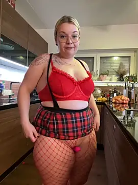 Snapshot of Lischen971 chatting on 01-21-25, 01:32 Lischen971 online show from 01-21-25, 01:32